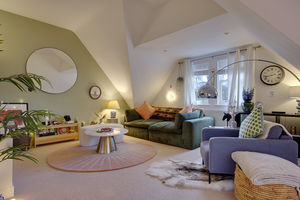 Lounge- click for photo gallery